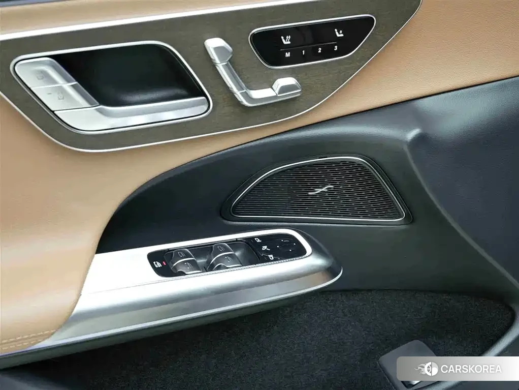 Mercedes-Benz E-Class id 4538833 из Китая 18