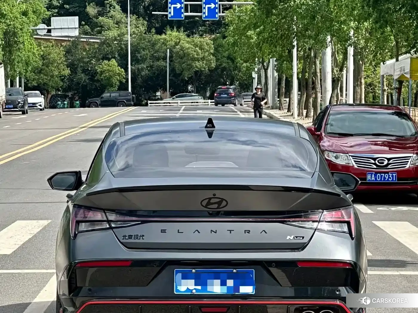 Hyundai Elantra 2024 Silver/gray из Китая, фото 4