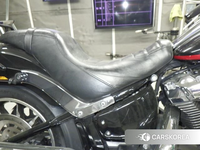 Проданный Harley-Davidson Softail Low Rider FXLR1750 id 4009621 из Японии, фото 26