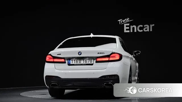 BMW 5 Series (G30) id 3324035 из Кореи 14