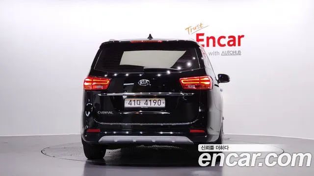 Kia The New Carnival id 2504464 из Кореи 14