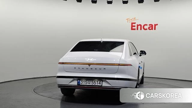 Hyundai Grandeur (GN7) id 3851192 из Кореи 14