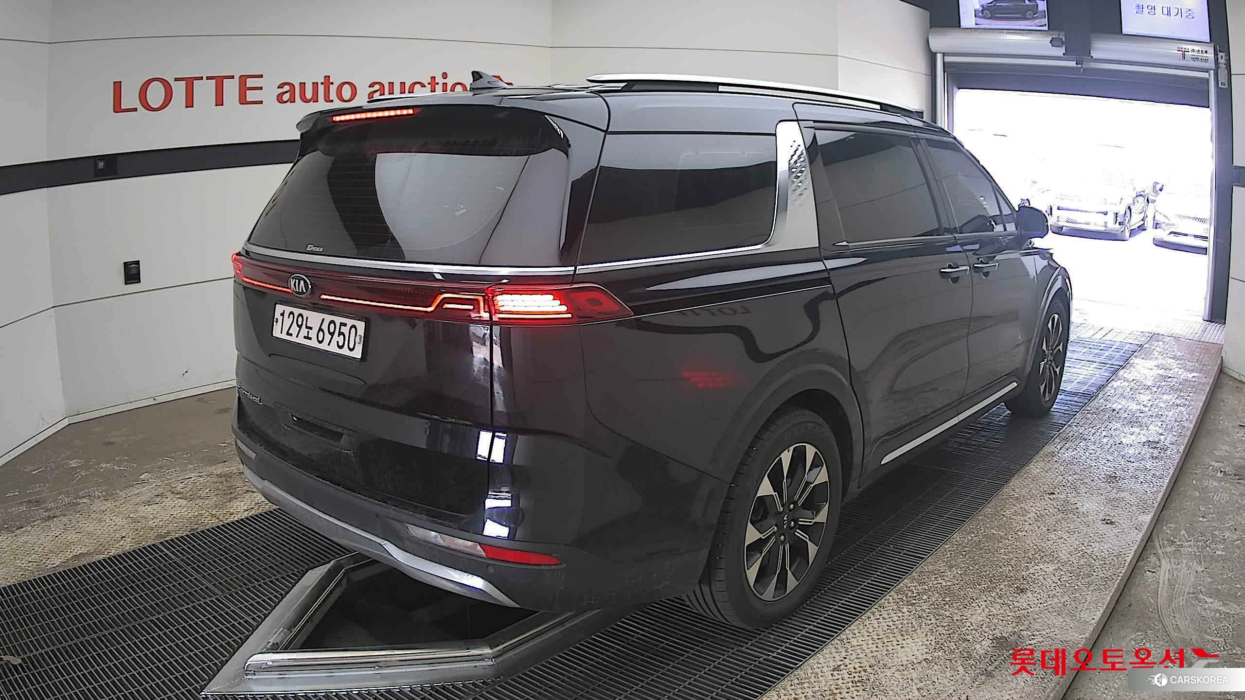 Kia Carnival id 3869405 из Кореи 31