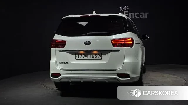 Kia The New Carnival id 3573755 из Кореи 14