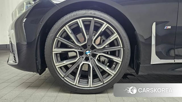 BMW 7 Series (G11) id 4624196 из Кореи 27