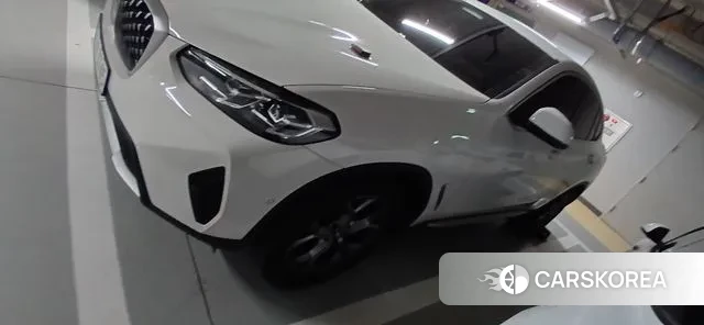 BMW X4 (G02) 2023 Белый из Кореи, фото 4