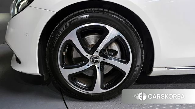 Mercedes-Benz E-Class W213 id 4225192 из Кореи 25