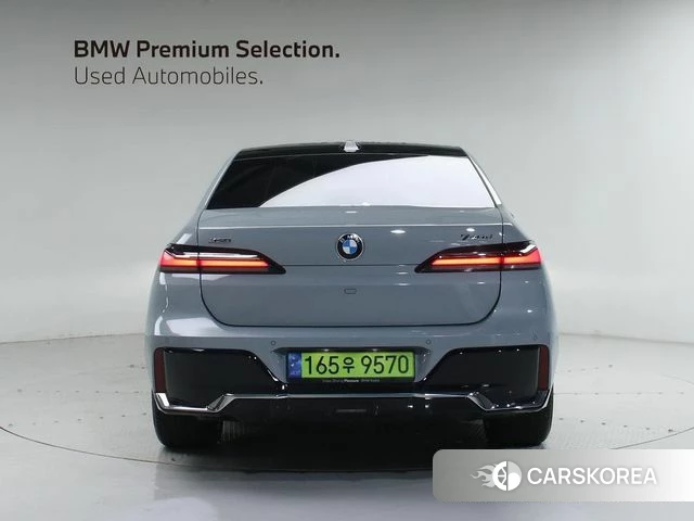 BMW 7 Series (G70) id 4640346 из Кореи 14