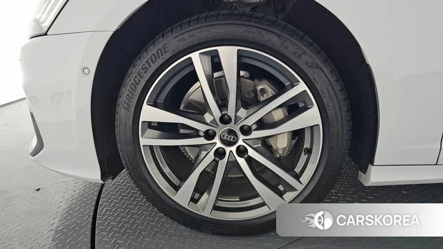 Audi A6 (C8) id 4223112 из Кореи 30