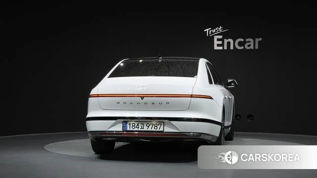 Hyundai Grandeur Hybrid (GN7) id 4607847 из Кореи 31