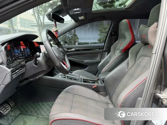 Volkswagen Golf GTI 2022 Черный из Китая, фото 4