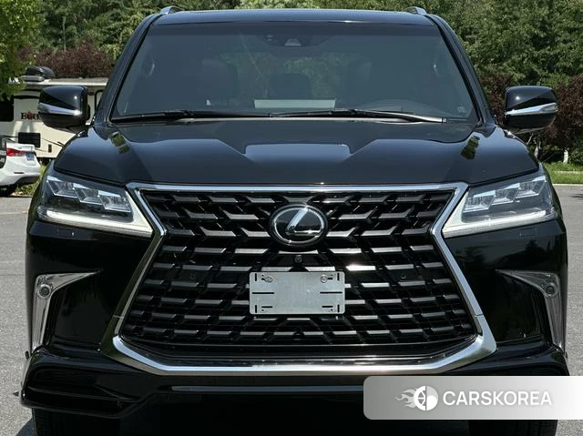 Lexus LX id 4262153 из Китая 10