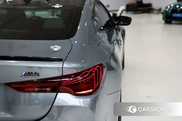 BMW M4 2024 Темно-серый из Китая, фото 5