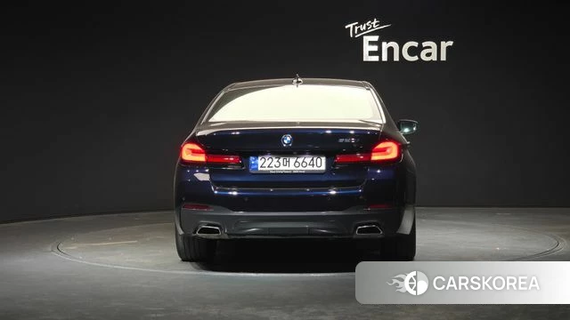 BMW 5 Series (G30) id 3877541 из Кореи 14