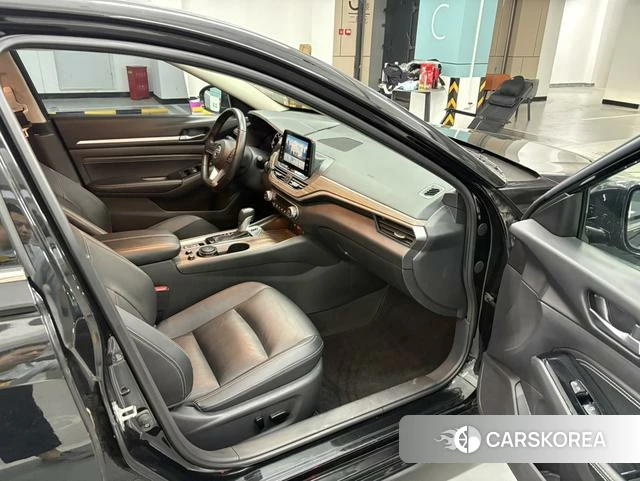 Nissan Teana 2022 Черный из Китая, фото 4