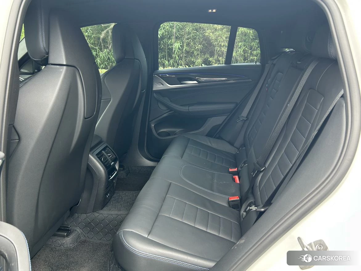 BMW X4 id 4486209 из Китая 8
