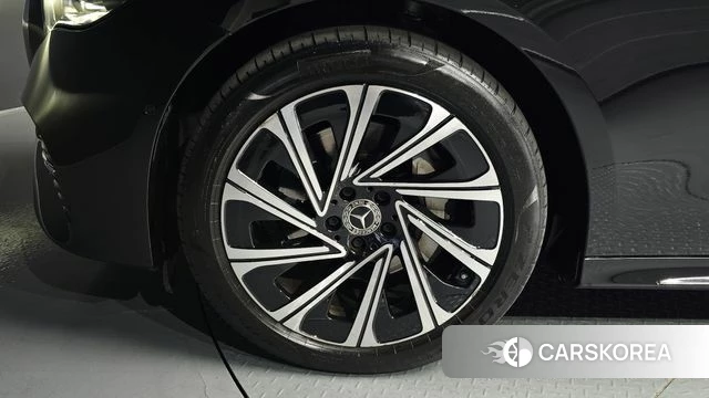 Mercedes-Benz E-Class W214 id 4854015 из Кореи 27