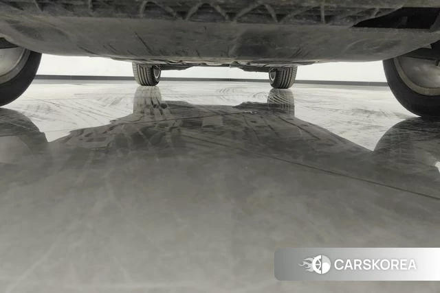 Audi Q2L id 3902322 из Китая 11