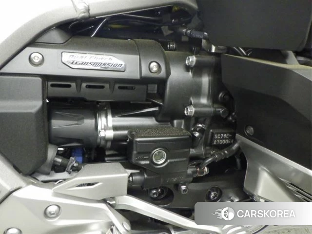 Engine photo
