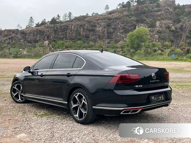 Volkswagen Magotan 2023 Черный из Китая, фото 4