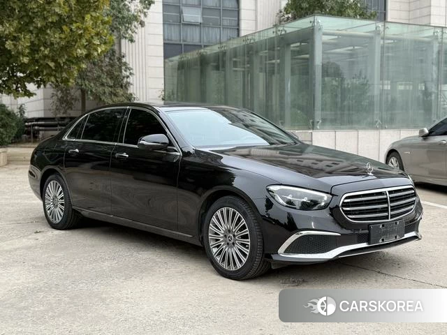 Mercedes-Benz E-class 2022 Черный из Китая, фото 4