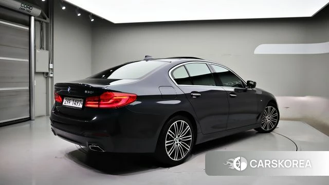 BMW 5 Series (G30) id 4765444 из Кореи 14