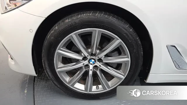 BMW 5 Series (G30) id 3444987 из Кореи 14