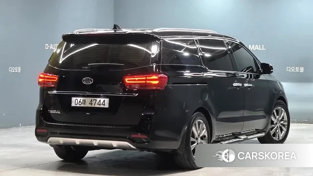 Kia The New Carnival id 3568557 из Кореи 14