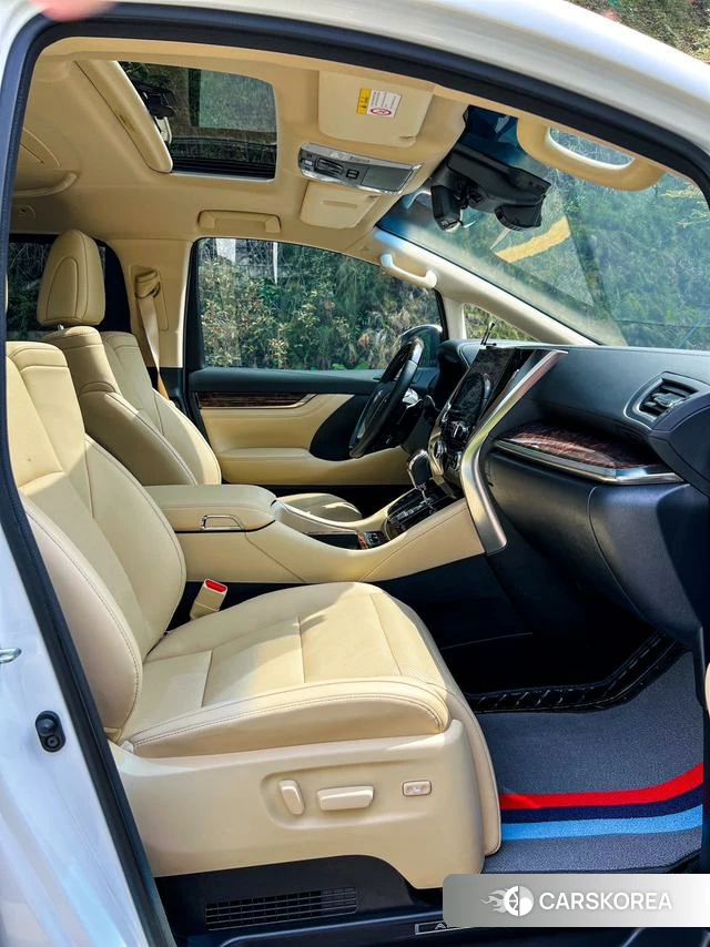 Toyota Elfa id 4278120 из Китая 17