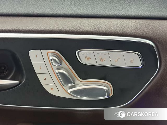 Mercedes-Benz V-class id 4333814 из Китая 15