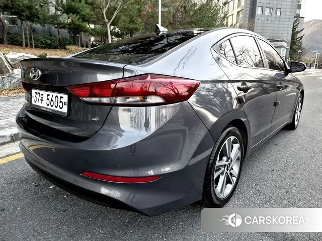Hyundai Avante AD id 3434627 из Кореи 14