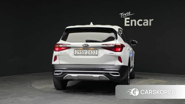Kia Seltos id 4580693 из Кореи 14