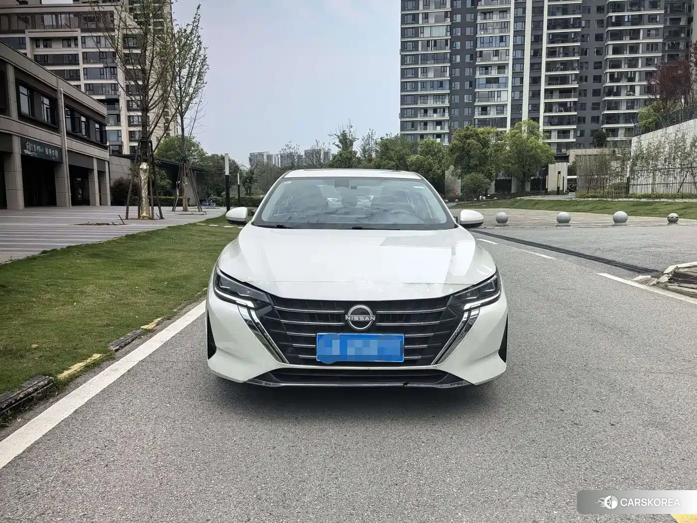 Nissan Sylphy 2024 Белый из Китая, фото 4