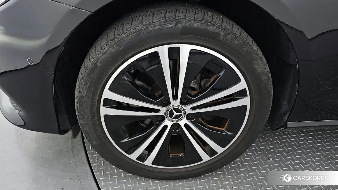 Mercedes-Benz E-Class W213 id 2051709 из Кореи 13