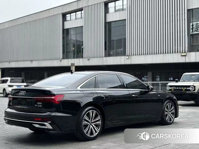 Audi A6L 2023 Черный из Китая, фото 4