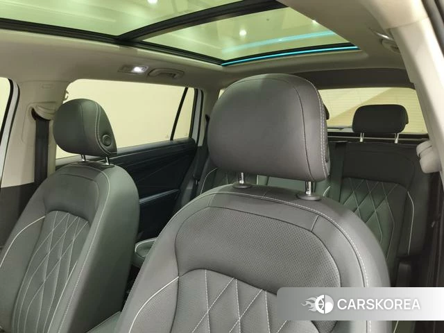 Volkswagen Tiguan L id 4394164 из Китая 8