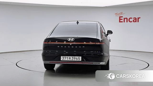 Hyundai Grandeur Hybrid (GN7) id 4322622 из Кореи 14
