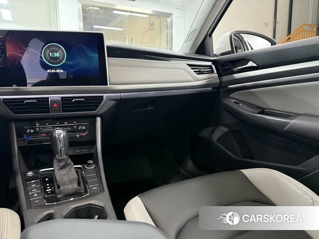 Volkswagen Bora id 4273909 из Китая 13