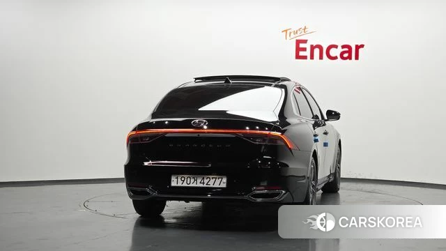 Hyundai The New Grandeur IG id 4470129 из Кореи 27