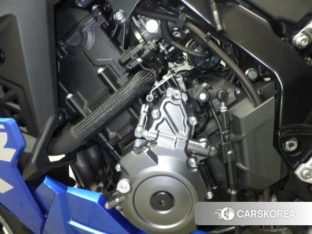 Engine photo