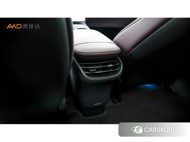 Weilai ET5 2023 Черный из Китая, фото 4