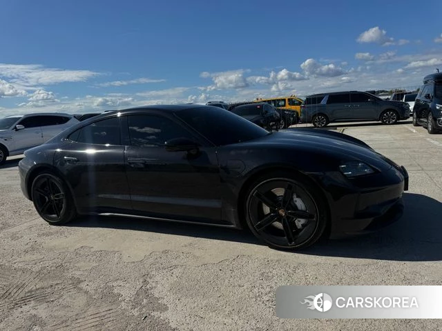Porsche Taycan id 4862662 из Кореи 9
