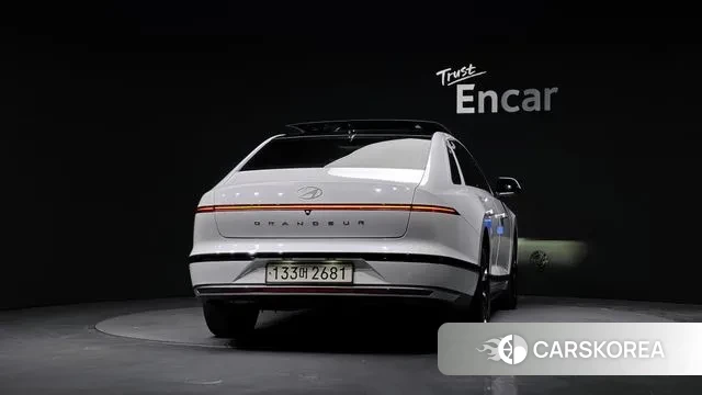 Hyundai Grandeur (GN7) id 3707220 из Кореи 14