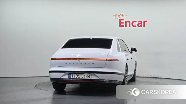 Hyundai Grandeur (GN7) id 4630896 из Кореи 24