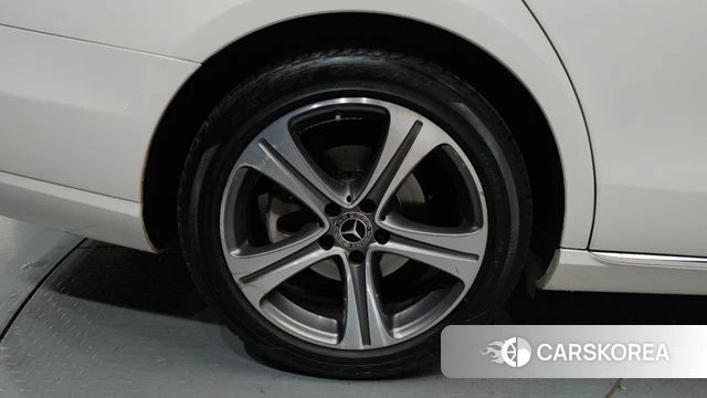 Mercedes-Benz E-Class W213 id 3893889 из Кореи 14