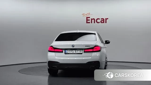 BMW 5 Series (G30) id 3665462 из Кореи 14