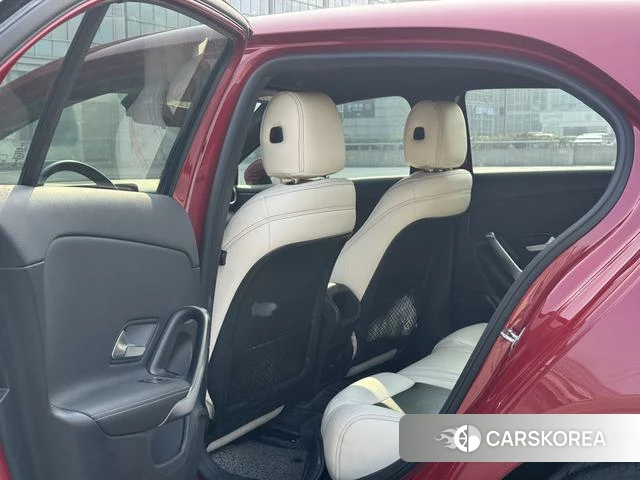 Mercedes-Benz Class A (imported) 2021 Красный из Китая, фото 4