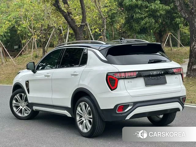 Lynk 01 2019 Белый из Китая, фото 4