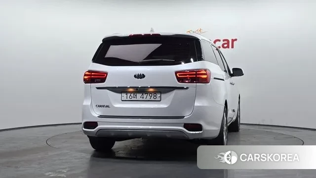 Kia The New Carnival id 3626987 из Кореи 14