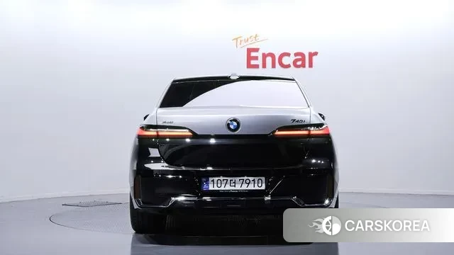 BMW 7 Series (G70) id 3103894 из Кореи 14